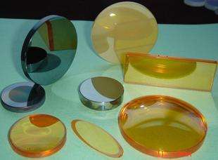 鴻鐳激光教您安裝激光切割機鏡片五大步驟